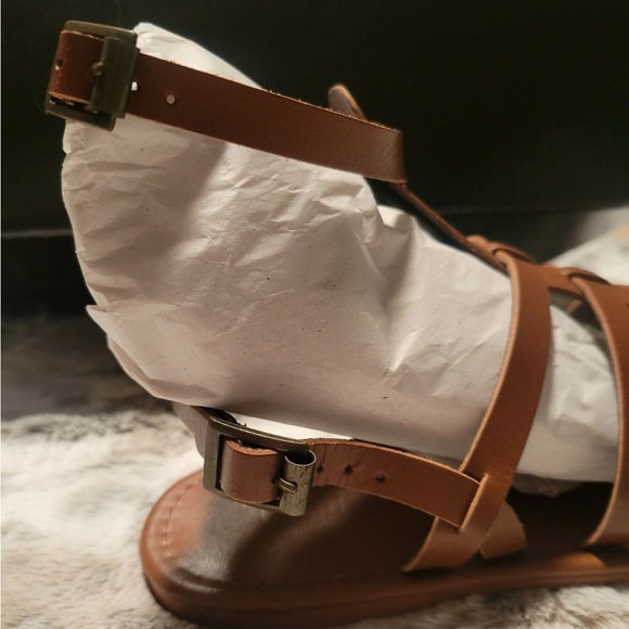 NWT Colin Stuart Genuine Leather Brown Gladiator Sandals - Size 7 - Picture 7 of 8
